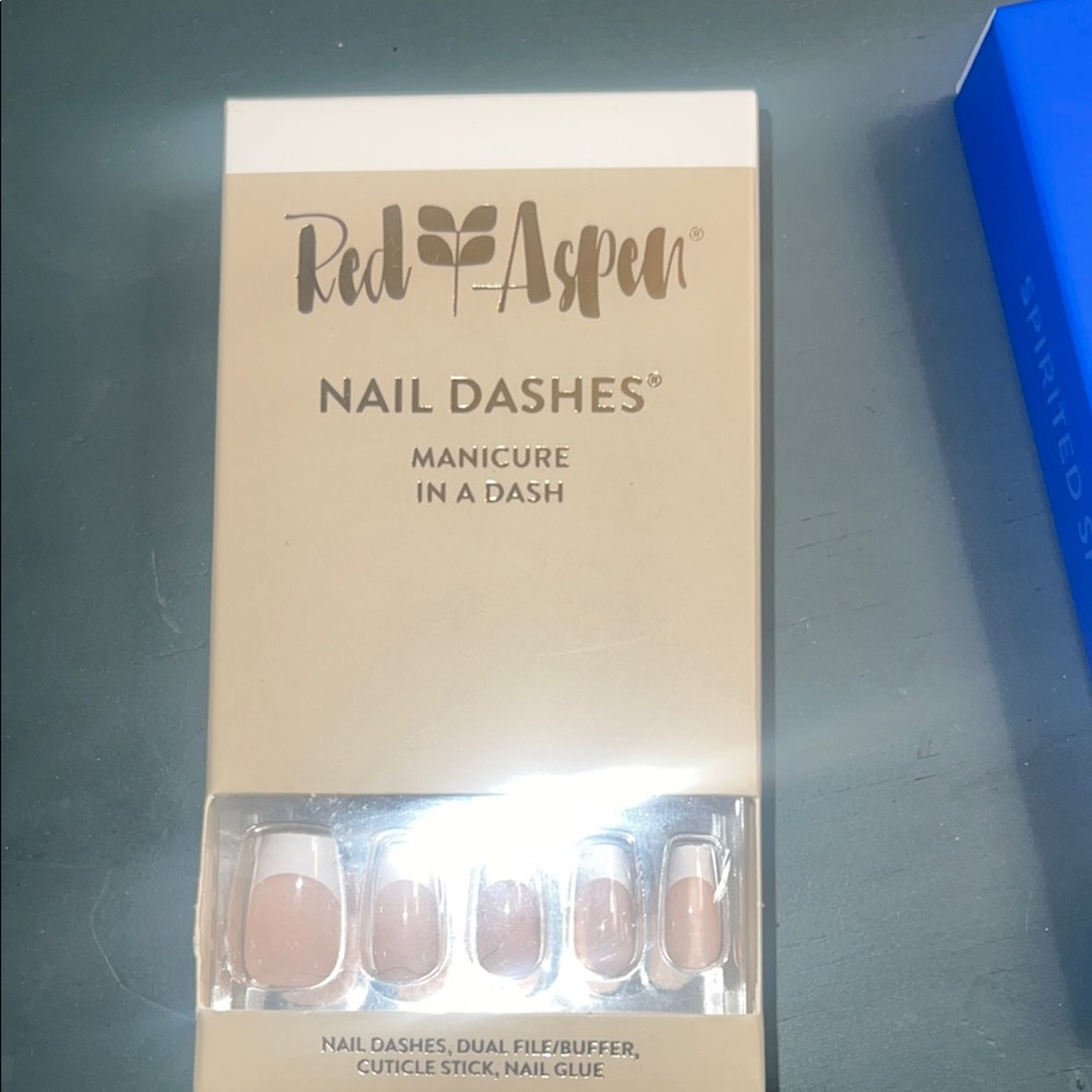 Red Aspen Nail Dashes - Nude and Blue Press-On Nails - Picture 4 of 6